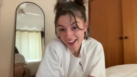 Snapshot of foxyone01 chatting on 06-18-26, 02:34 Miss Foxy online show from 06-18-26, 02:34