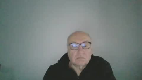 Snapshot of fra94 chatting on 12-14-24, 01:59 fra94 online show from 12-14-24, 01:59
