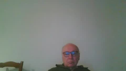 Snapshot of fra94 chatting on 02-05-25, 11:39 fra94 online show from 02-05-25, 11:39