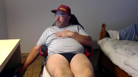 Snapshot of fraboys chatting on 05-03-26, 01:17 Fraboys online show from 05-03-26, 01:17