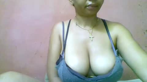 Snapshot of fracisca2204 chatting on 11-14-25, 07:12 fracisca2204 online show from 11-14-25, 07:12