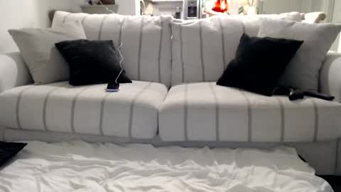 Snapshot of fragilemasochist chatting on 12-28-24, 11:05 Angel online show from 12-28-24, 11:05