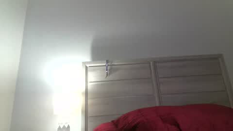 Snapshot of fragilemasochist chatting on 07-08-26, 03:38 Angel online show from 07-08-26, 03:38