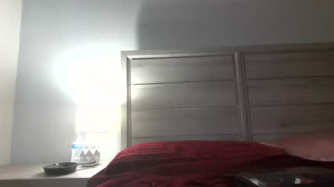 Snapshot of fragilemasochist chatting on 07-21-26, 05:15 Angel online show from 07-21-26, 05:15