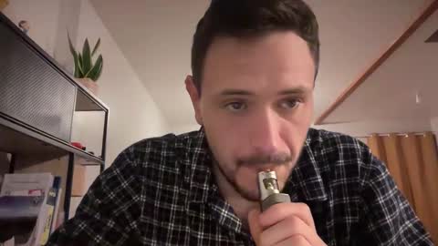 Snapshot of fraisetagada359 chatting on 11-17-25, 05:57 fraisetagada359 online show from 11-17-25, 05:57