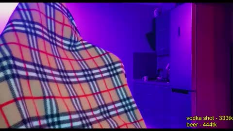 Snapshot of fran_bow chatting on 10-25-25, 01:51 fran_bow online show from 10-25-25, 01:51