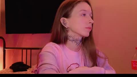 fran_bow online show from 04-15-26, 07:58