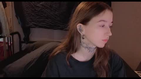 fran_bow online show from 06-09-26, 11:11