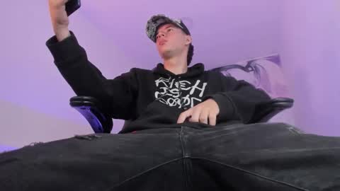 Fran online show from 12-15-25, 04:28