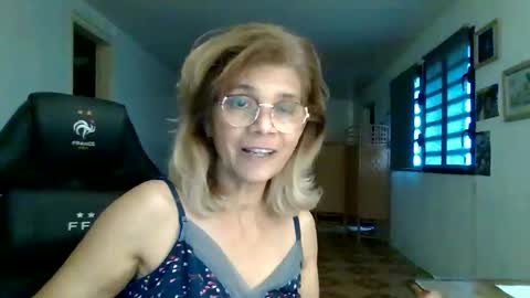 francelune online show from 09-22-25, 01:02