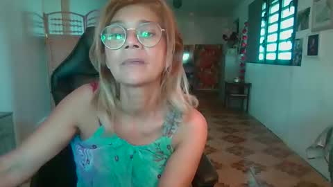 francelune online show from 01-19-26, 01:15