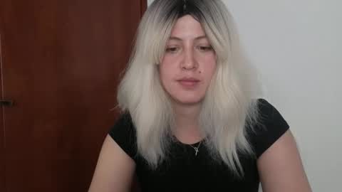 Snapshot of francescaasmith chatting on 04-28-26, 07:41 Francesca online show from 04-28-26, 07:41