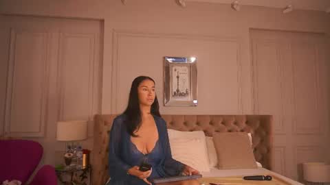 Snapshot of francescadante chatting on 06-21-26, 05:54 francescadante online show from 06-21-26, 05:54