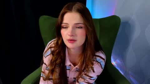 Marybrown eye Katy gray eye online show from 04-03-26, 06:11