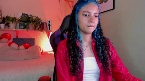 Snapshot of franchezcaa chatting on 05-16-26, 05:45 franchezcaa online show from 05-16-26, 05:45