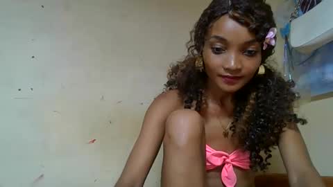 Snapshot of francinoli chatting on 06-02-26, 10:50 Francinoli online show from 06-02-26, 10:50