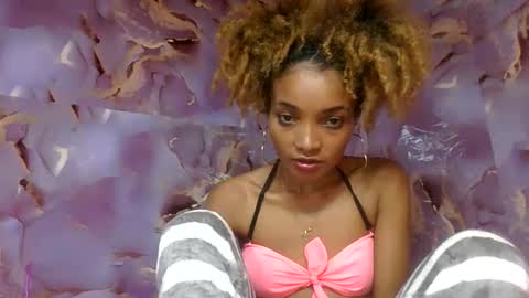 Snapshot of francinoli chatting on 06-10-26, 07:40 Francinoli online show from 06-10-26, 07:40