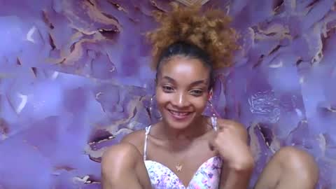 Snapshot of francinoli chatting on 06-15-26, 05:15 Francinoli online show from 06-15-26, 05:15