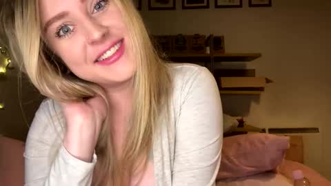 Francis Digby online show from 03-05-25, 10:54