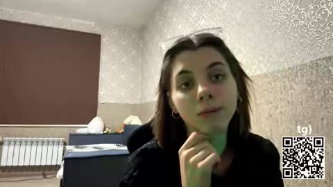 Snapshot of franciscokibodeaux chatting on 11-25-25, 08:20 Melissa online show from 11-25-25, 08:20