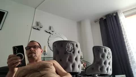 Snapshot of franciscomalin chatting on 06-20-26, 07:22 franciscomalin online show from 06-20-26, 07:22