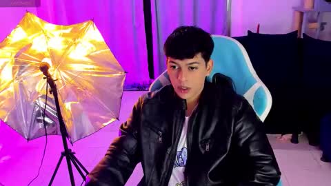 frank online show from 11-24-25, 09:03