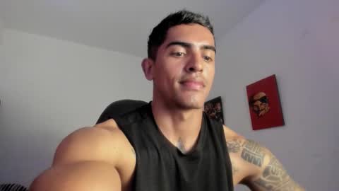 Snapshot of franco_ruiz_ chatting on 03-15-26, 05:08 franco online show from 03-15-26, 05:08