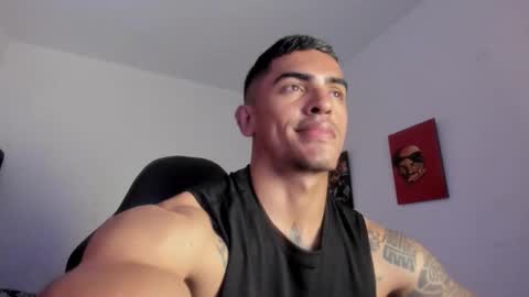 Snapshot of franco_ruiz_ chatting on 03-19-26, 04:33 franco online show from 03-19-26, 04:33