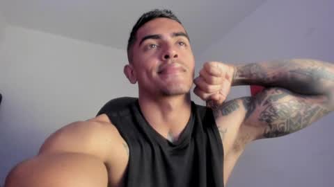 Snapshot of franco_ruiz_ chatting on 03-22-26, 03:59 franco online show from 03-22-26, 03:59