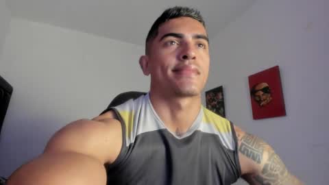 Snapshot of franco_ruiz_ chatting on 04-12-26, 03:17 franco online show from 04-12-26, 03:17