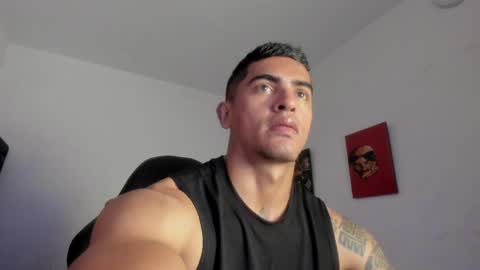Snapshot of franco_ruiz_ chatting on 04-16-26, 11:44 franco online show from 04-16-26, 11:44