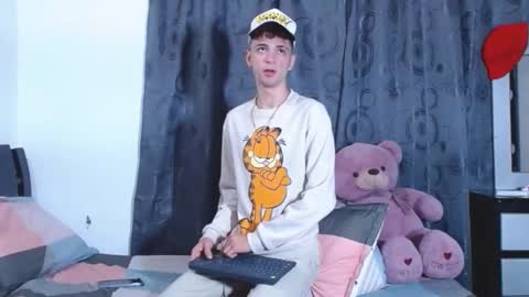 Snapshot of franco_taylor chatting on 12-05-24, 02:33 Franco taylor online show from 12-05-24, 02:33