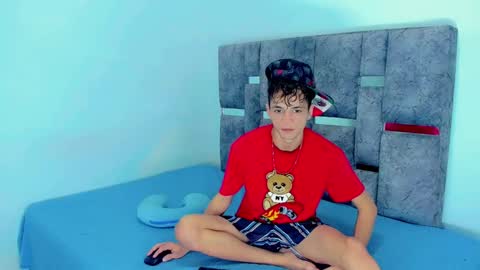 Snapshot of franco_taylor chatting on 01-11-25, 12:07 Franco taylor online show from 01-11-25, 12:07