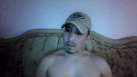 Snapshot of francopizano chatting on 06-19-26, 04:06 Francum online show from 06-19-26, 04:06