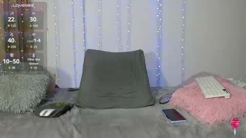 Snapshot of frank_gril19 chatting on 04-14-26, 10:16 Karla online show from 04-14-26, 10:16