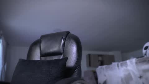 Frank Farrell. Hey remember to give me a thumbs up Ty online show from 10-26-25, 10:04