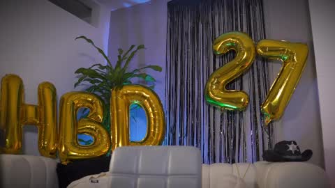 Frank Farrell. Hey remember to give me a thumbs up Ty online show from 04-10-26, 11:42