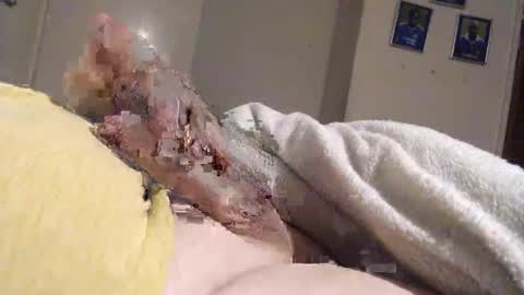 Snapshot of frankiel745 chatting on 01-08-25, 01:41 frankiel745 online show from 01-08-25, 01:41