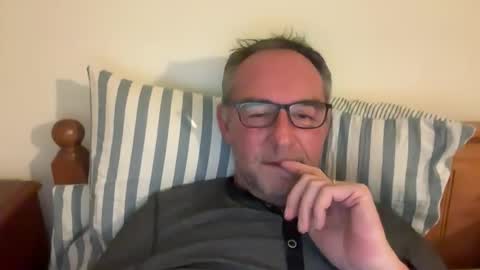 Snapshot of franksgreat chatting on 02-21-26, 10:55 franksgreat online show from 02-21-26, 10:55