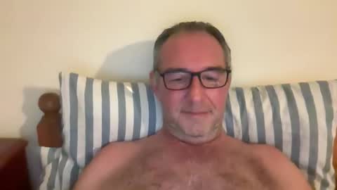 Snapshot of franksgreat chatting on 02-28-26, 01:06 franksgreat online show from 02-28-26, 01:06