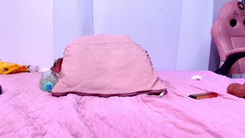 Snapshot of franyeli_5 chatting on 01-15-25, 10:13 FRANYELY online show from 01-15-25, 10:13