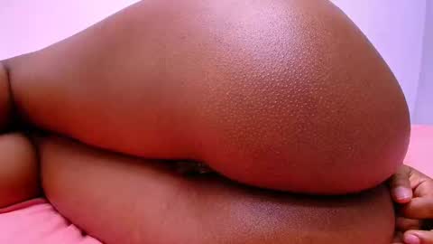 Snapshot of franyeli_5 chatting on 02-27-25, 01:27 FRANYELY online show from 02-27-25, 01:27