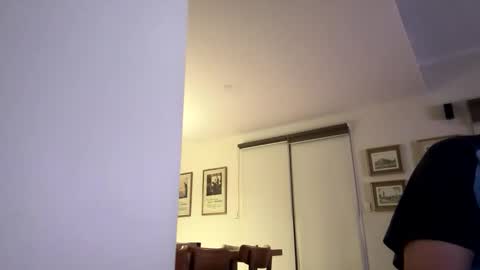 Snapshot of franzmontyhe chatting on 09-25-25, 02:10 franzmontyhe online show from 09-25-25, 02:10