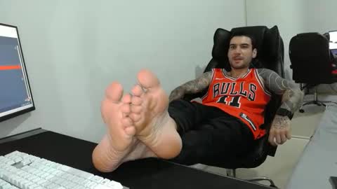 Fraser online show from 10-18-25, 03:53