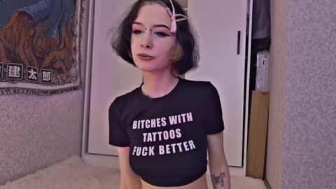 mistress Bastet and  mintcola online show from 10-21-25, 06:14