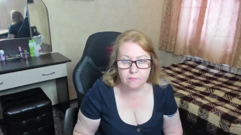 Snapshot of fraumartha chatting on 02-14-25, 08:21 FrauMartha online show from 02-14-25, 08:21