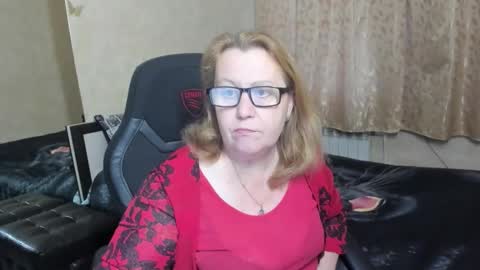 Snapshot of fraumartha chatting on 12-04-25, 10:13 FrauMartha online show from 12-04-25, 10:13