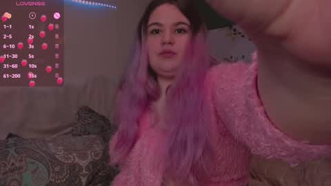 Snapshot of freakcute_friends chatting on 02-19-25, 07:27 Alice online show from 02-19-25, 07:27