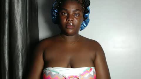 Snapshot of freakie_clit chatting on 12-10-24, 09:43 pandora online show from 12-10-24, 09:43