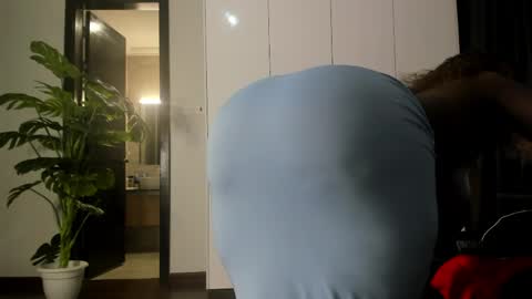 Snapshot of freaky_bad_girl chatting on 05-11-26, 02:17 Sandra online show from 05-11-26, 02:17